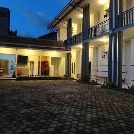 Pendowo Huis Guest House Yogyakarta Exteriör bild