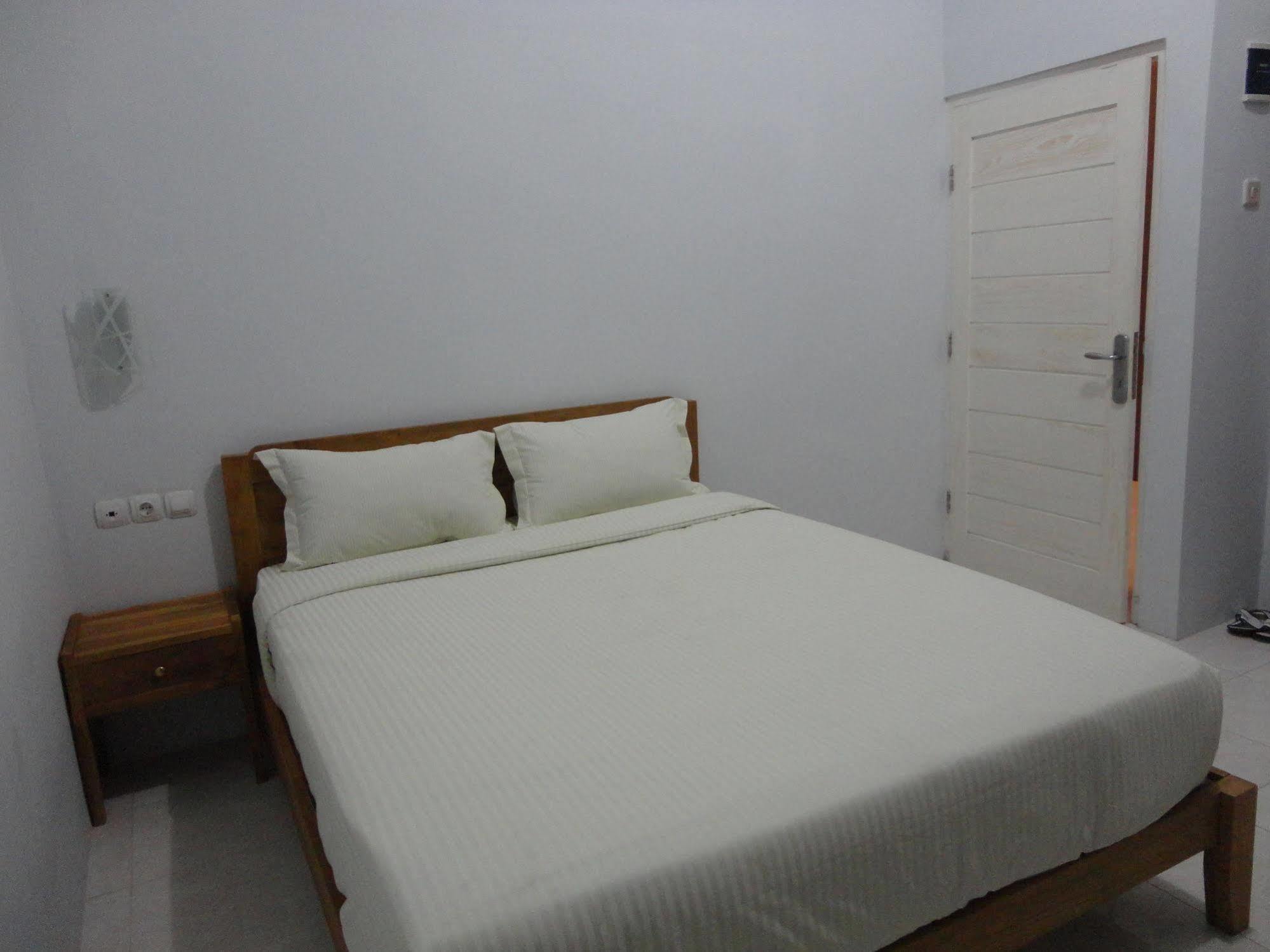 Pendowo Huis Guest House Yogyakarta Exteriör bild